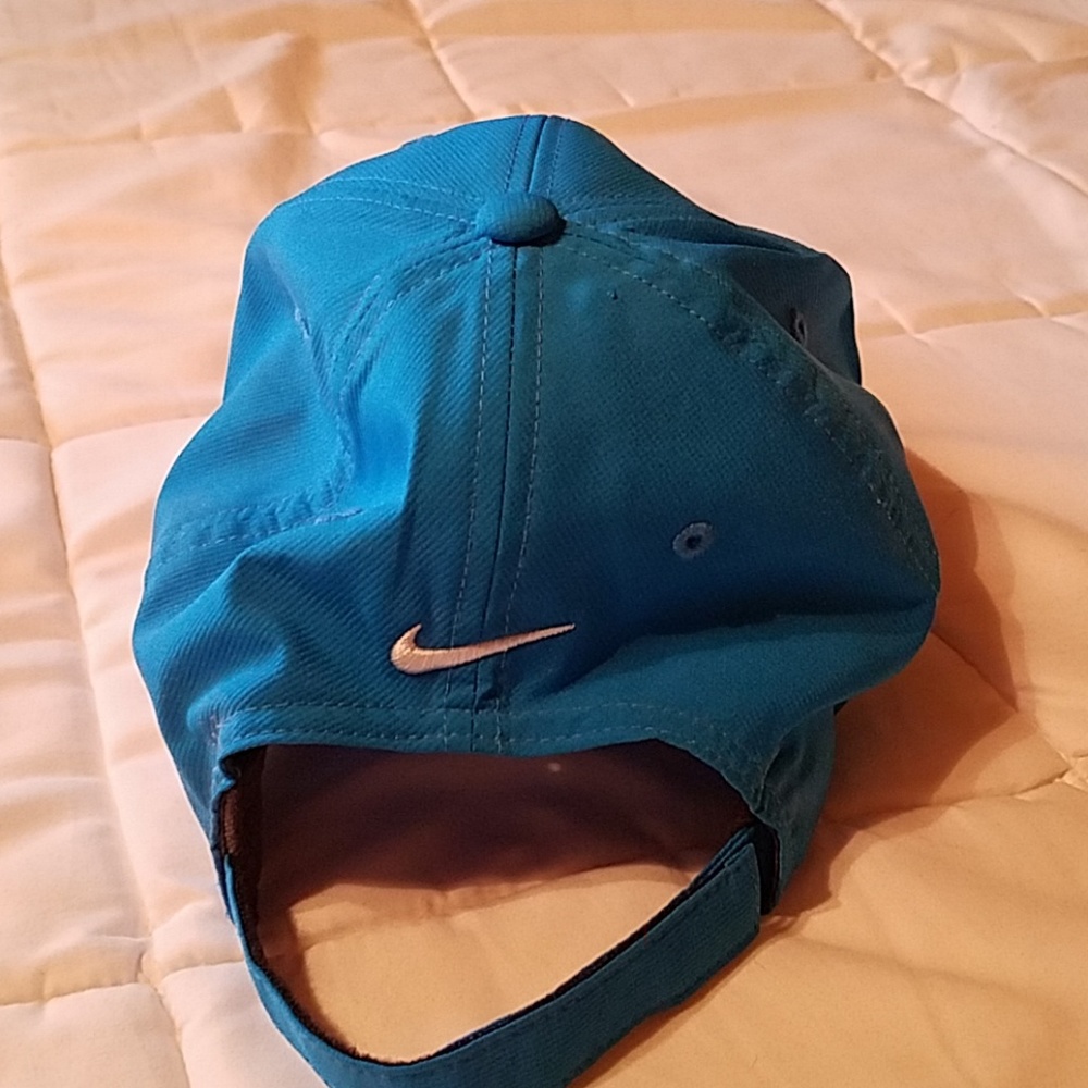 Nike Cap - Picture 2 of 3